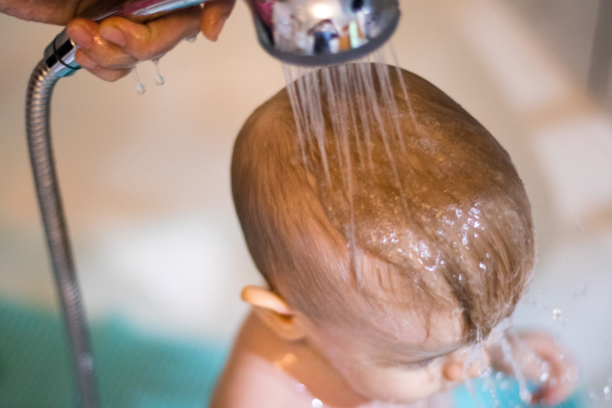 How to Take a Bath With Your Baby