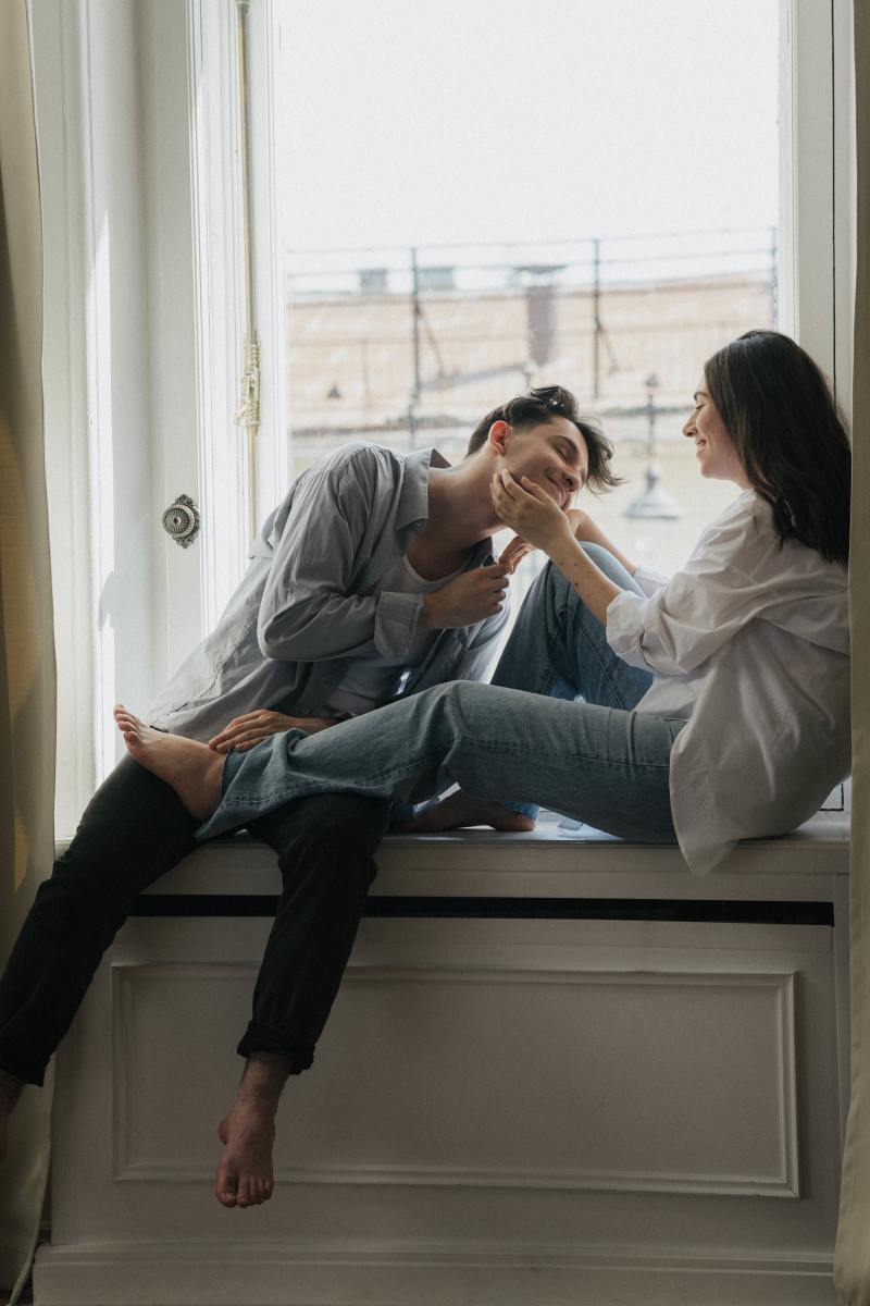 He Keeps Flirting With You, But You Found Out He Has a Girlfriend -  PairedLife
