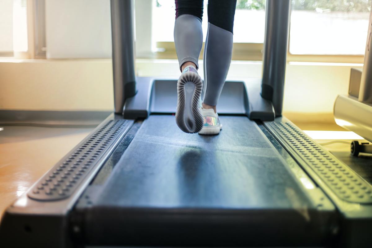 working-out-on-a-treadmill-tips