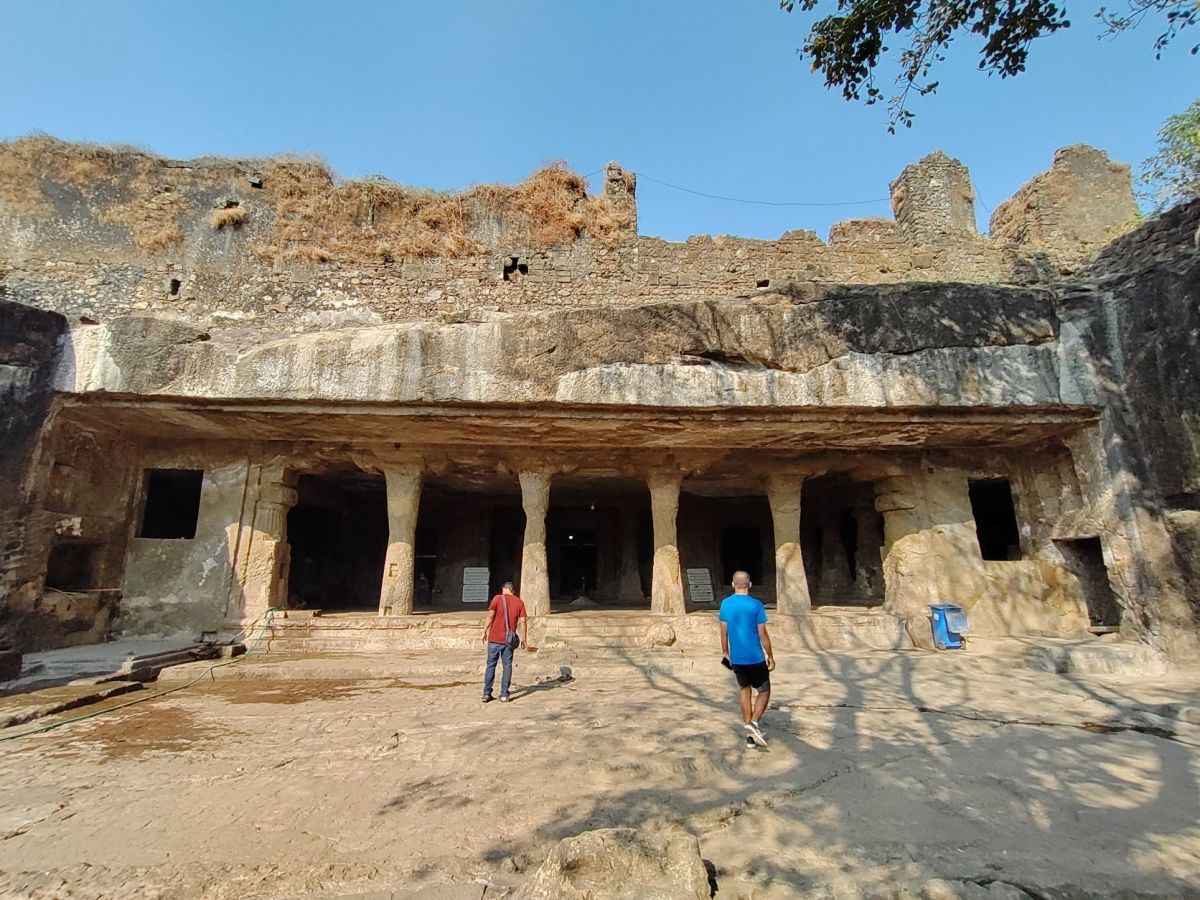 Mandapeshwar caves