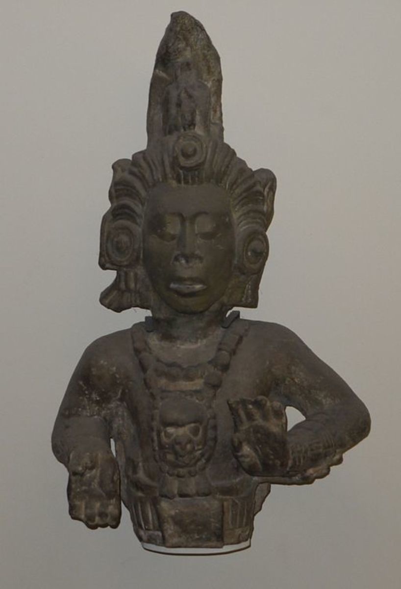 Statue of a Maya maize god