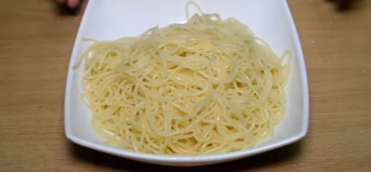 Boiled spaghetti