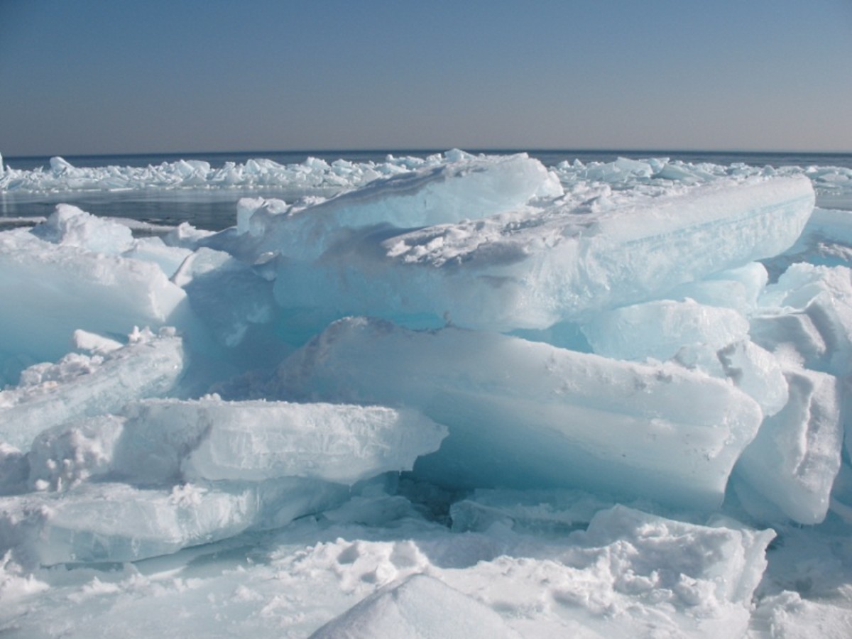 Lake Superior Icebergs: A Picture Tour