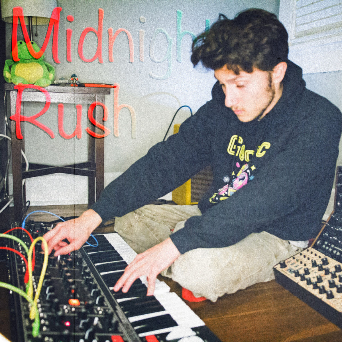 synth-single-review-midnight-rush-by-geovoc