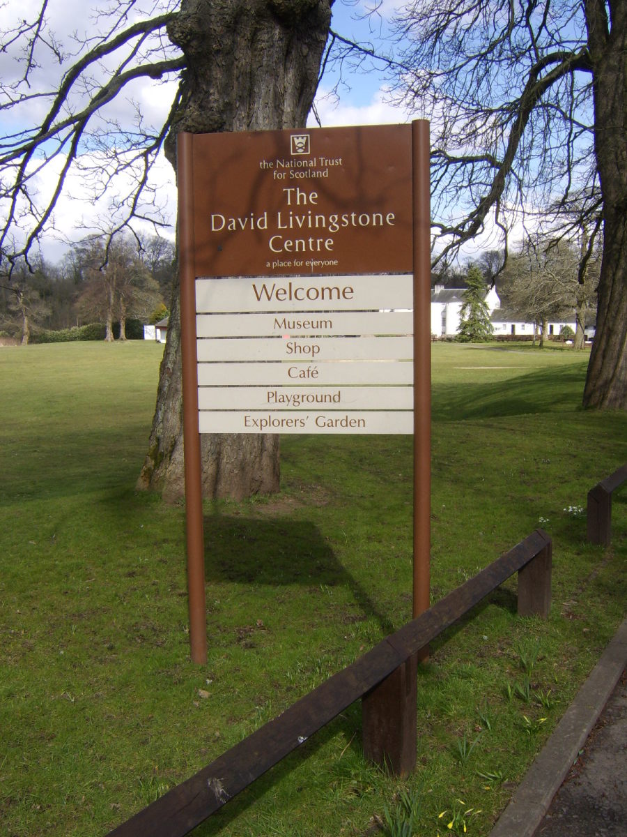 Entering the grounds of the David Livingstone Centre