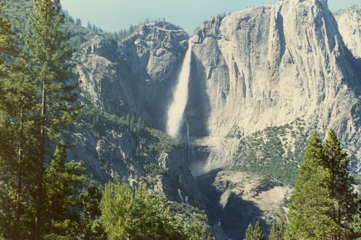 Upper Yosemite Falls, Yosemite National Park, California.