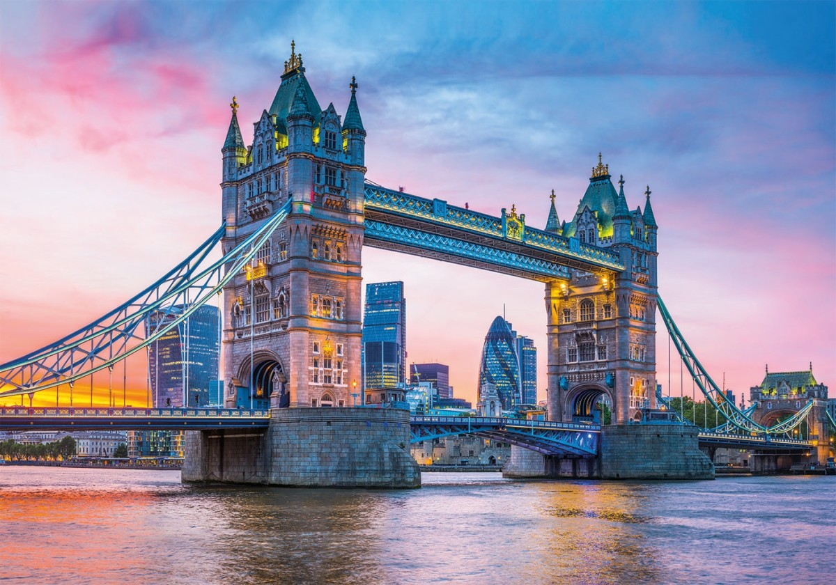 Nine Shocking Facts About Tower Bridge in London