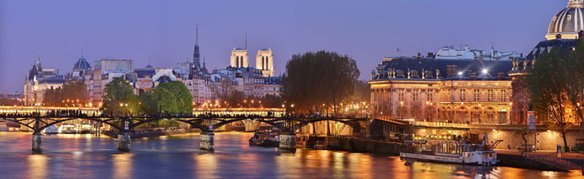 Paris , Pont des Arts.