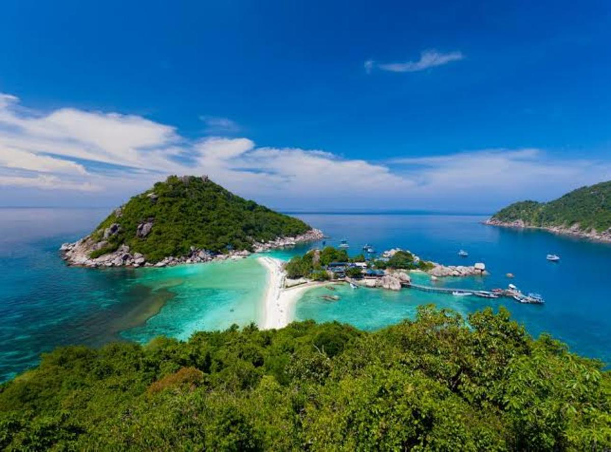 The Delights of Traveling: Koh Tao, Thailand