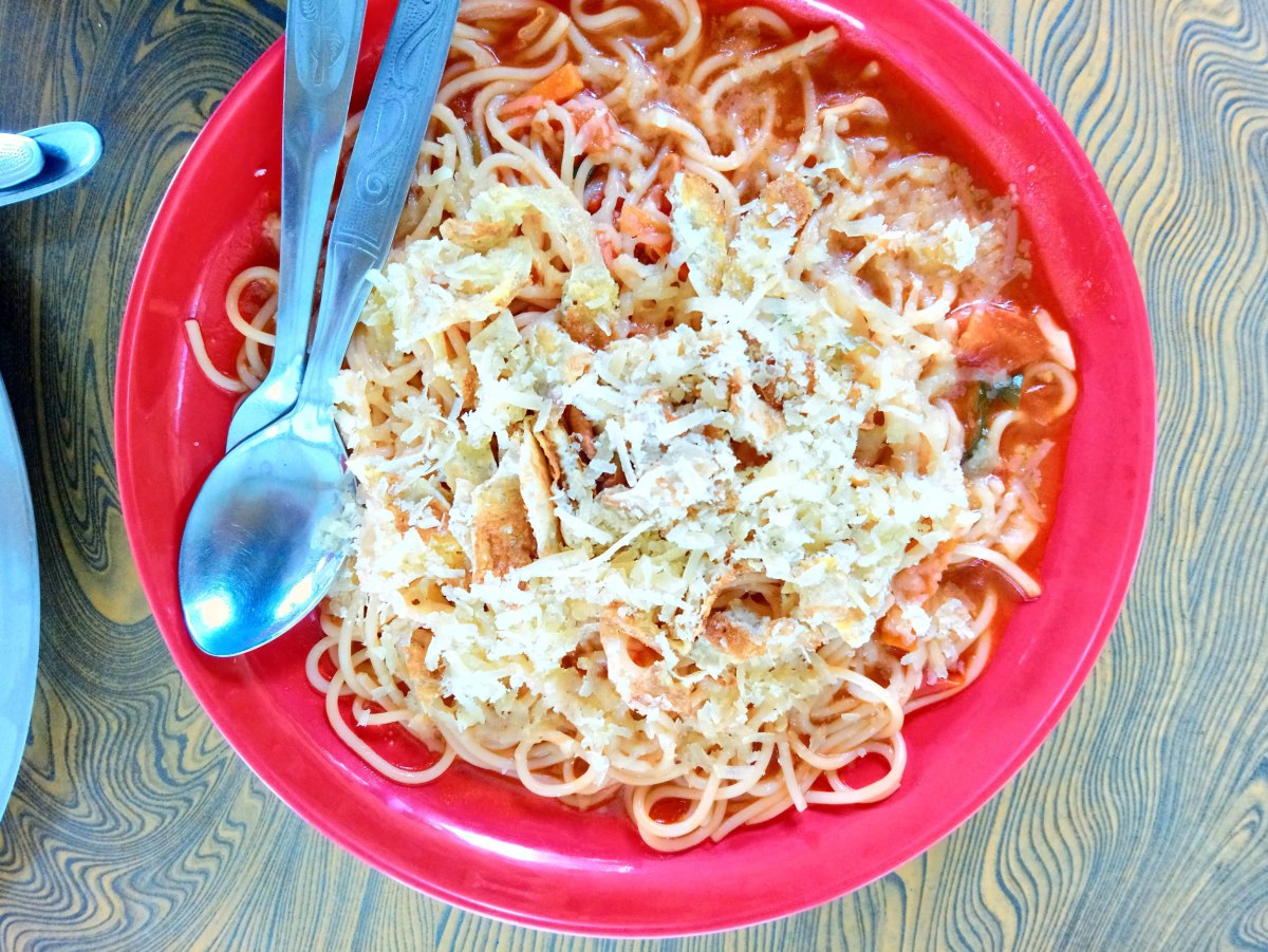 Spaghetti with lots of cheese topping in a guesthouse along the trekking route.