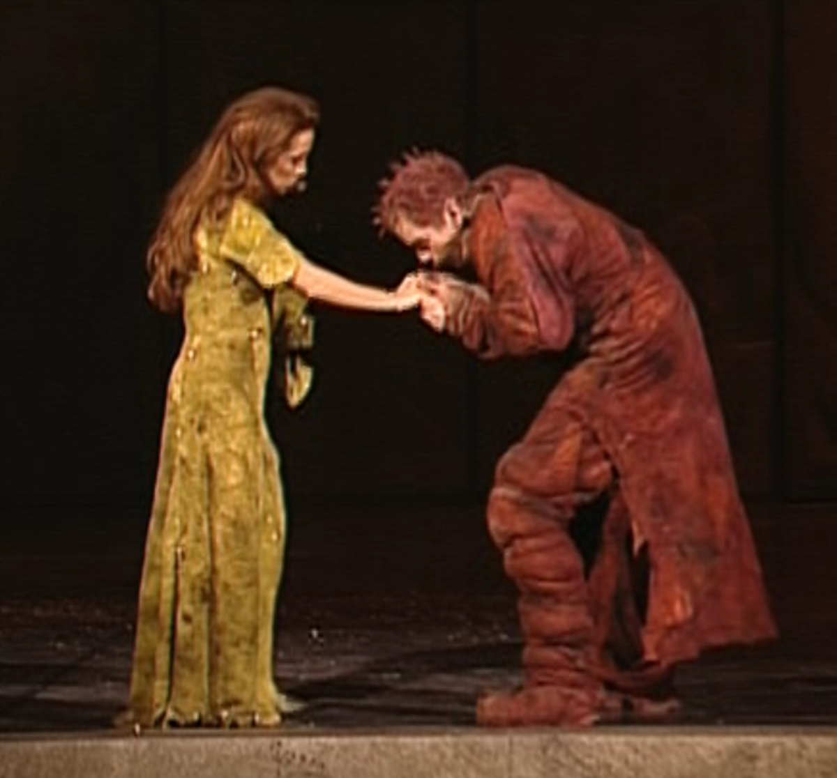 Helene Segara as Esmeralda and Garou as Quaismodo in the 1998 musical Notre Dame de Paris