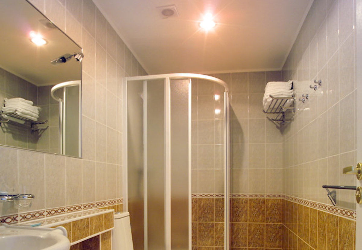 heat-light-bulb-forbathroom