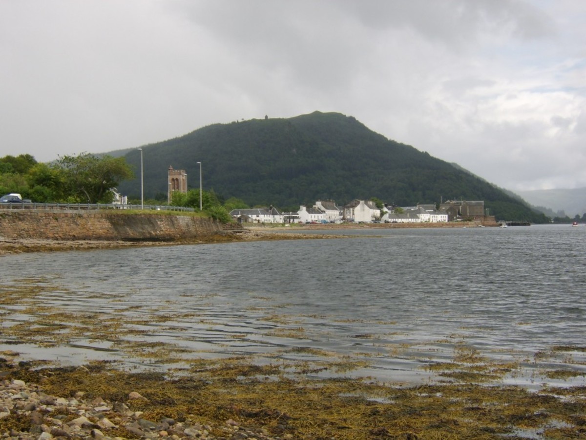 Inveraray viewed from the outskirts of town