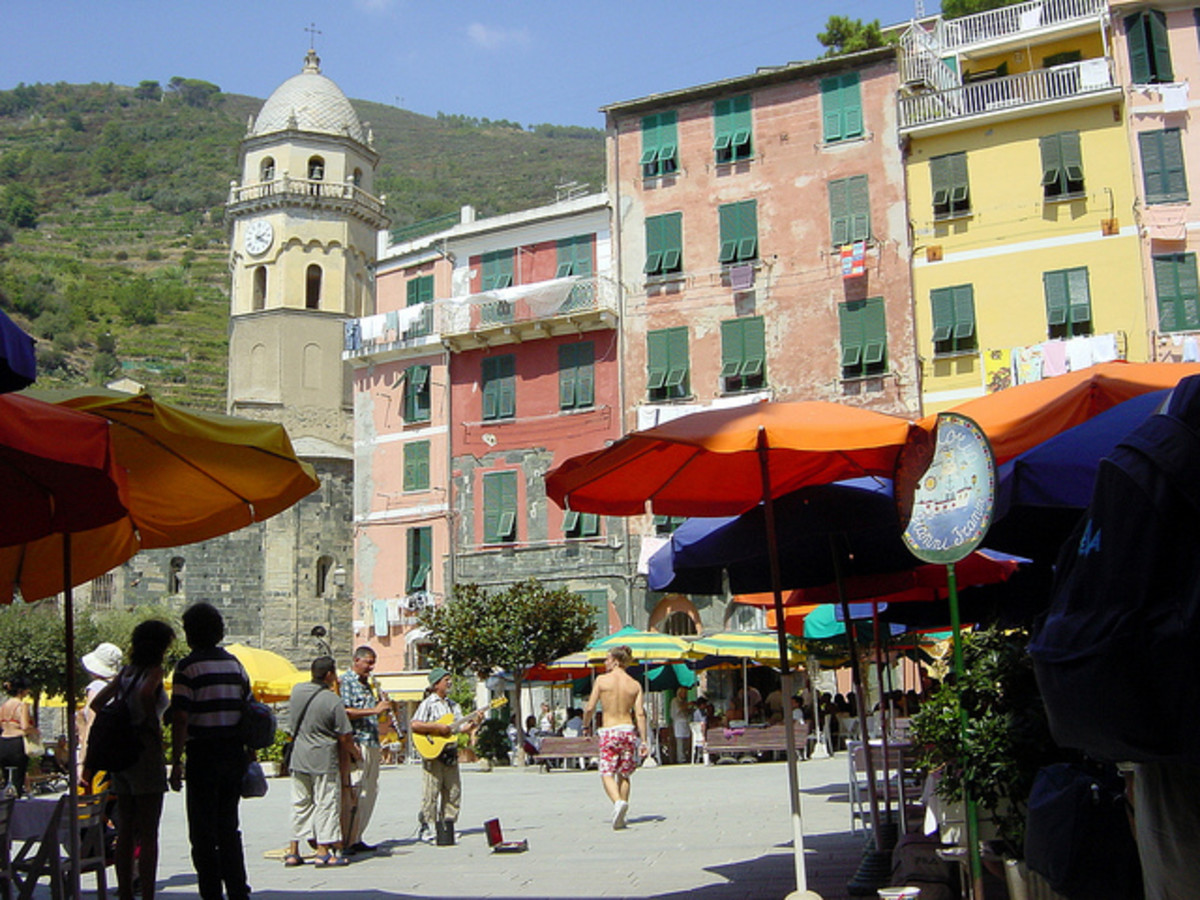 a-rough-guide-to-the-cinque-terre-in-italy-things-to-do-in-vernazza