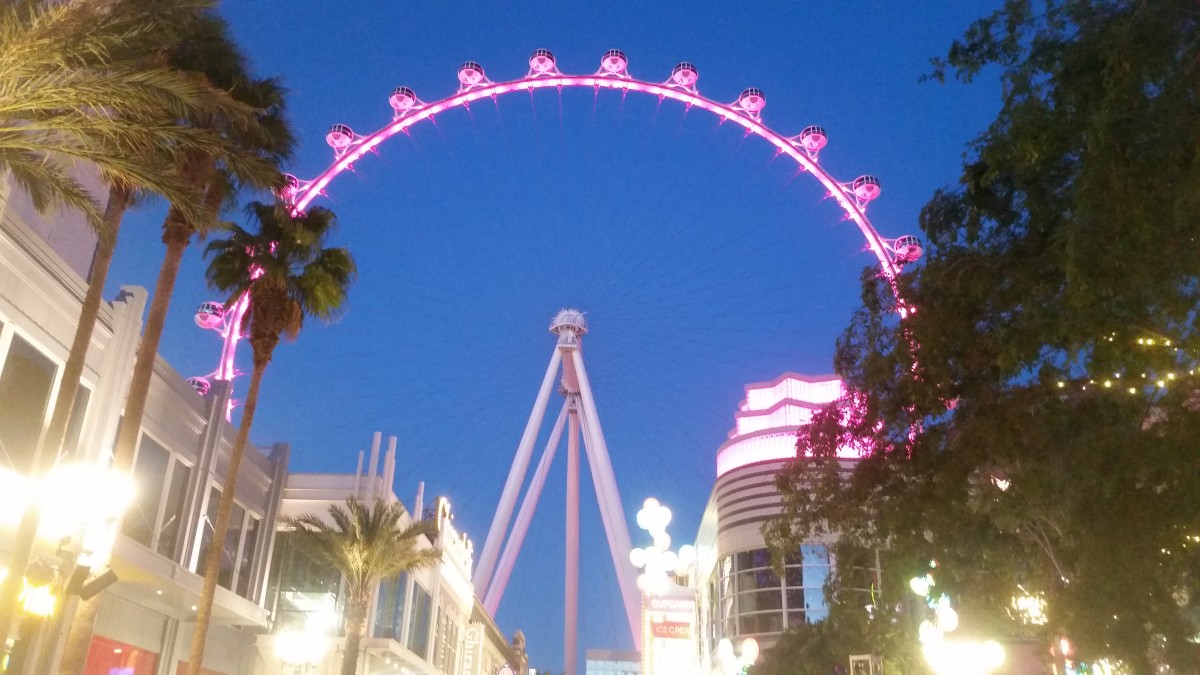 The High Roller Observation Wheel at the end of the Linq Promenade