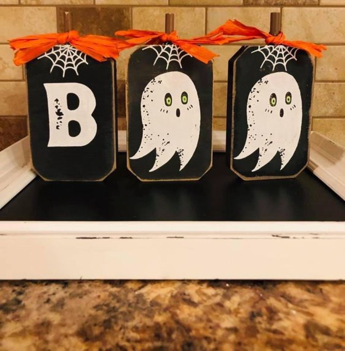 Adorable Ghost "Boo!" Sign