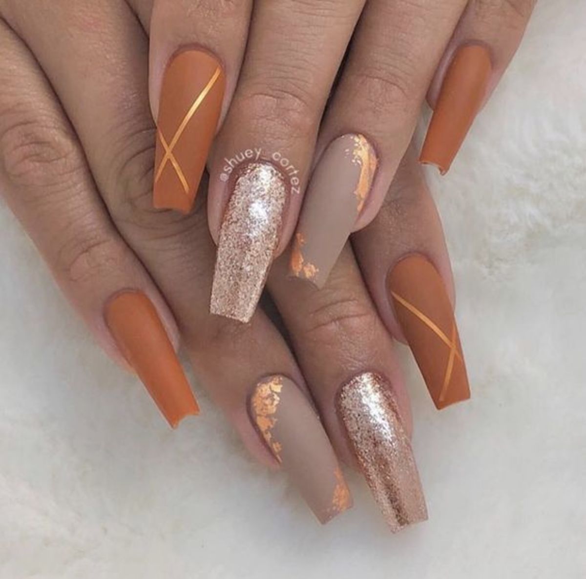 20+ Stunning Fall Nail Designs to Make you Swoon