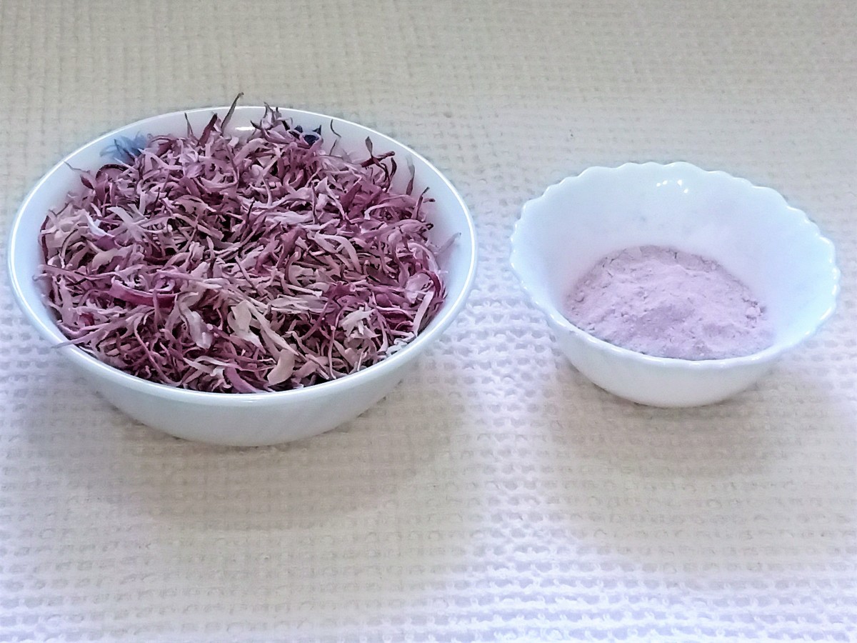 How to Make Onion Flakes and Onion Powder at Home