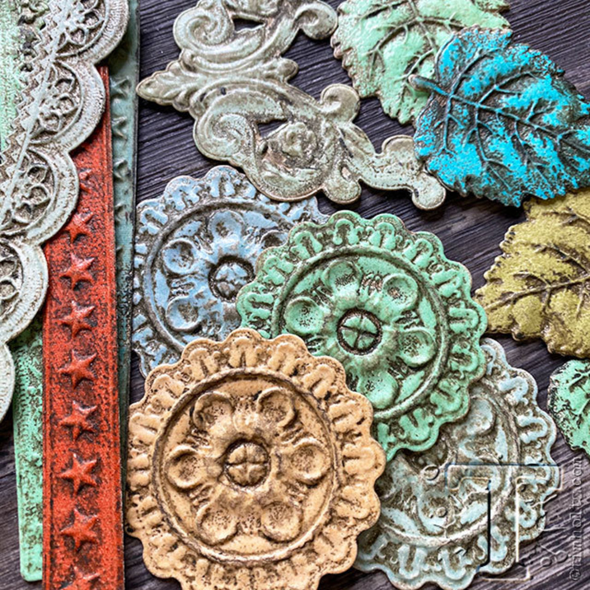 Look at the detail that embossing glaze adds to your projects