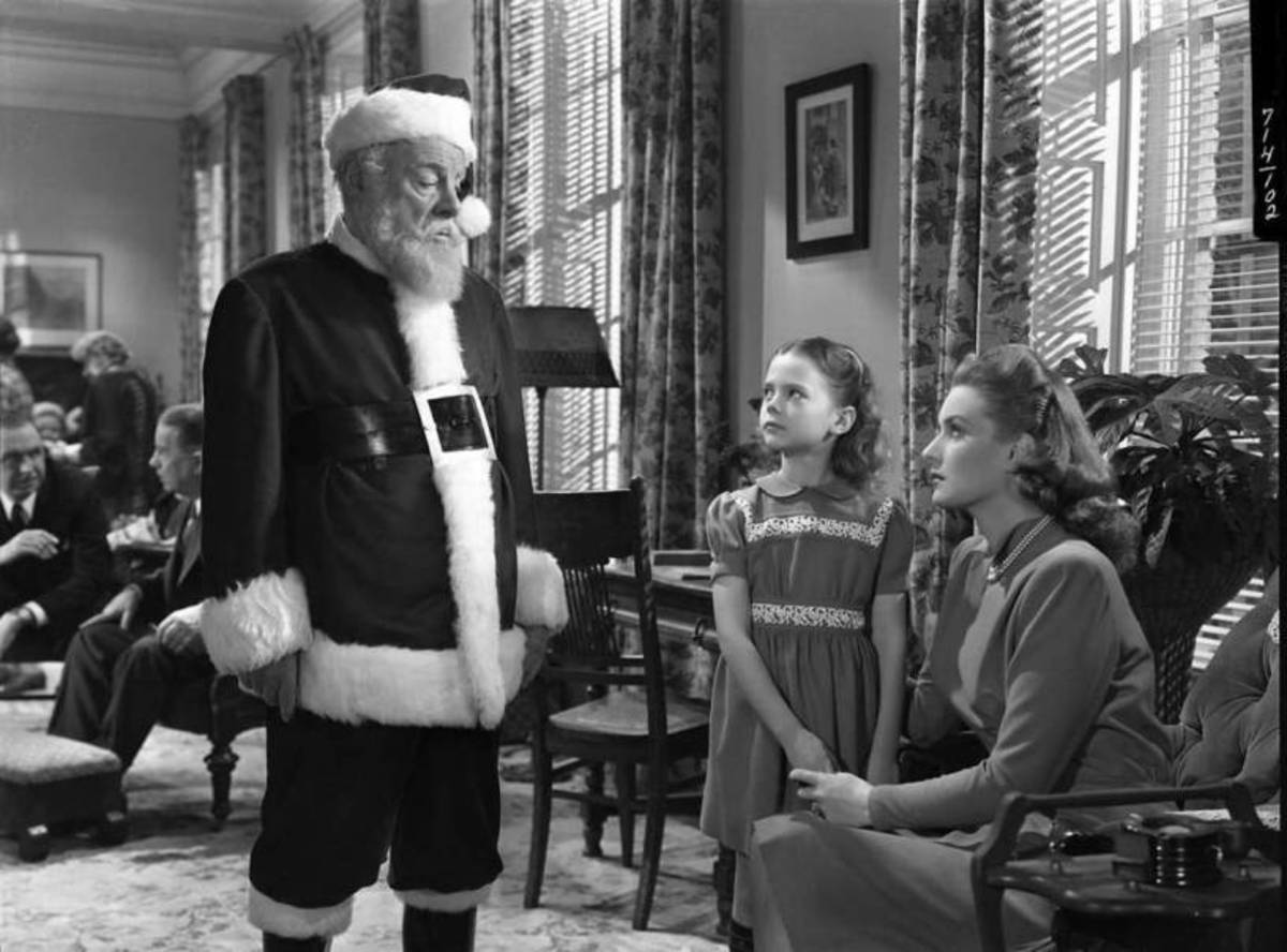 The original 'Miracle On 34th Street' is just as wonderfully festive and enjoyable as it was back in 1947.