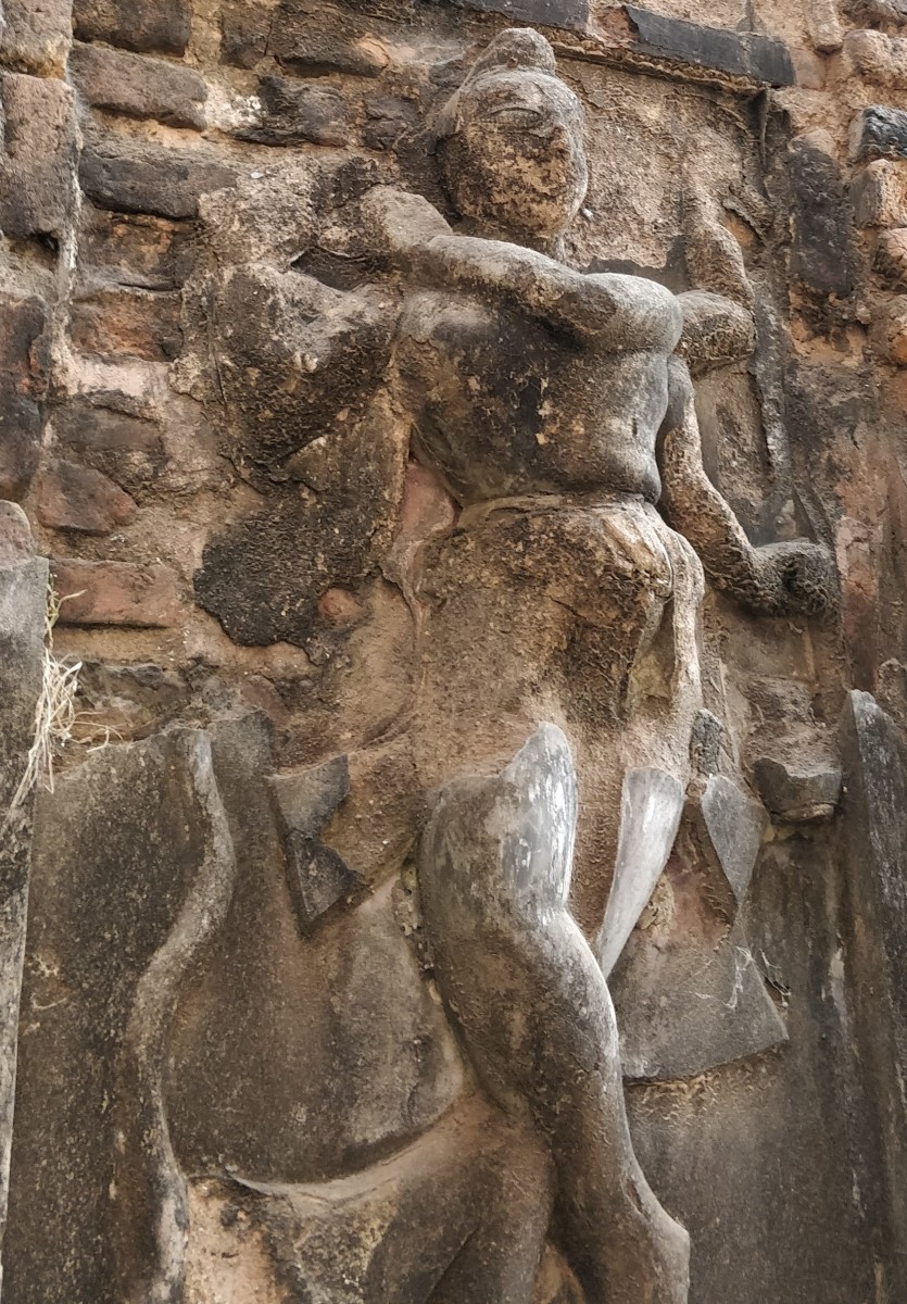 Shadbhuja Gauranga; stucco; Girigovardhan temple; Kotulpur, Bankura