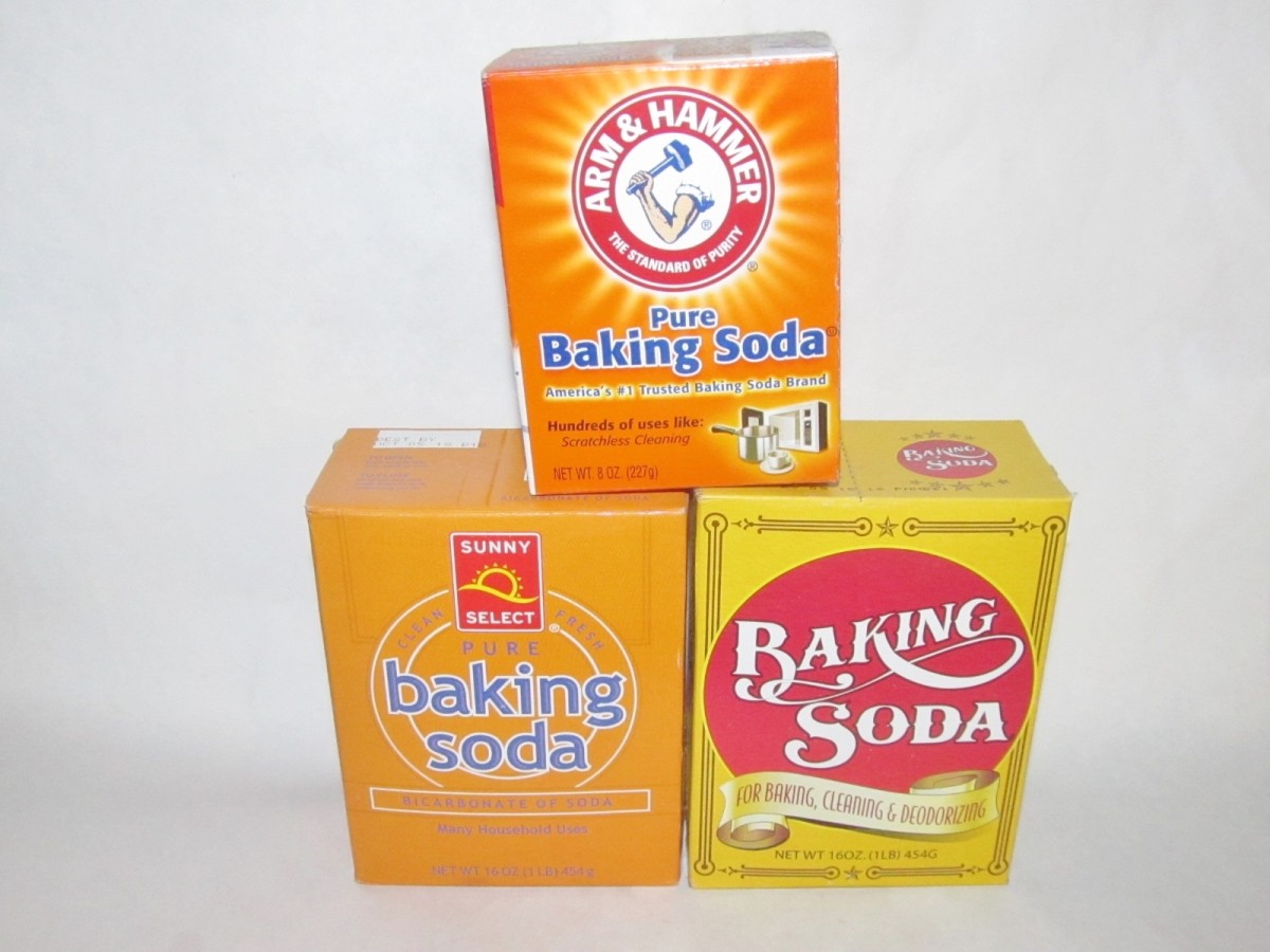 Baking soda can be bought at any grocery store, it reacts with a rat's stomach acids to produce carbon dioxide that causes internal blockage or rupture.