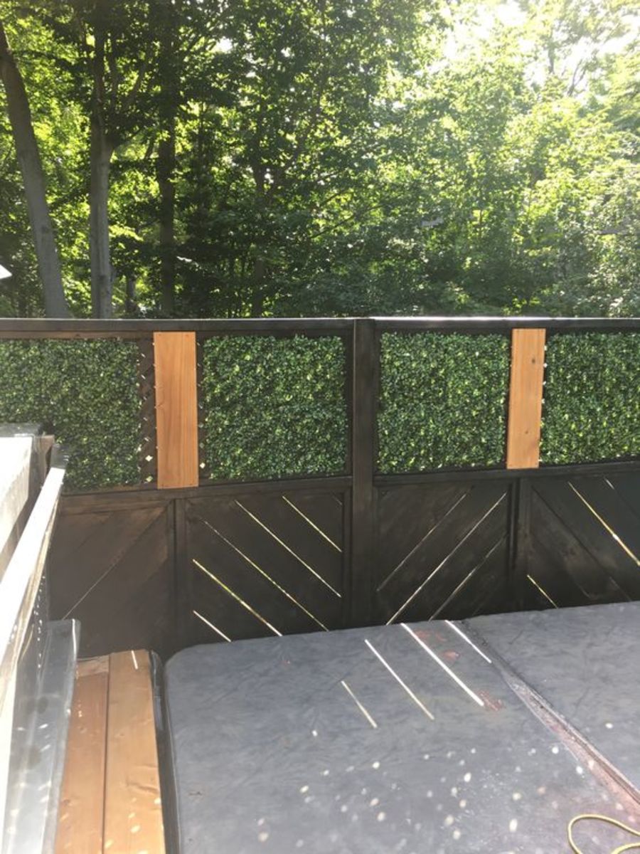privacy screen with the dollar store artificial boxwood tiles