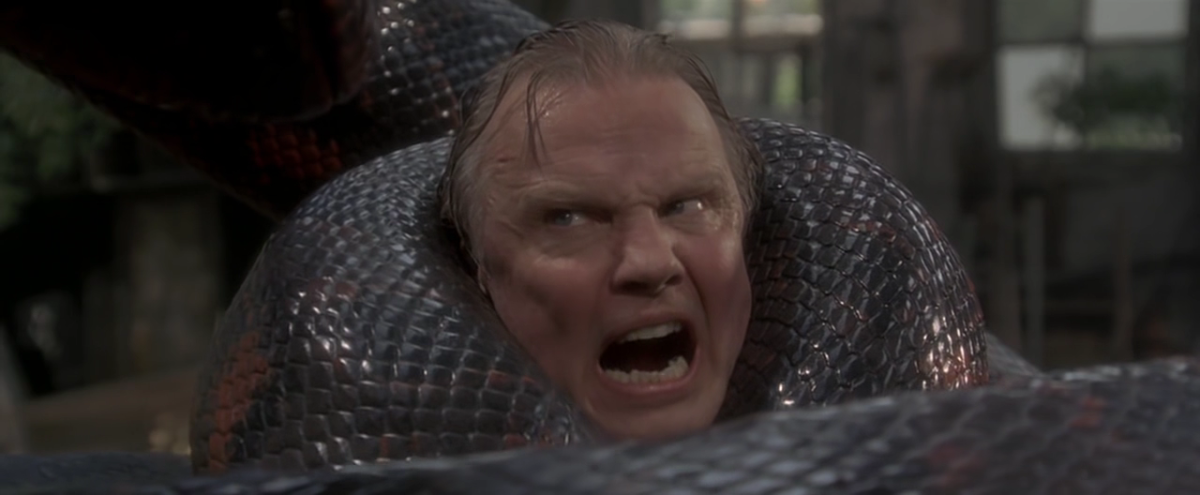 Jon Voight as the world's most obvious psychopath in 'Anaconda'