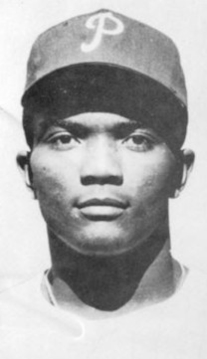 Tony Gonzalez, center fielder for the 1964 Phillies.