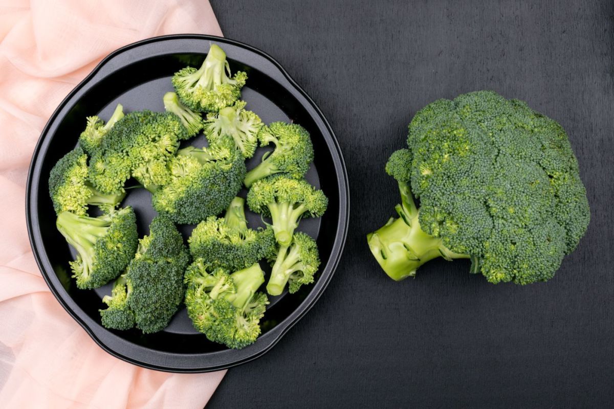 why-doe-broccoli-turn-yellow-and-is-it-safe-to-eat