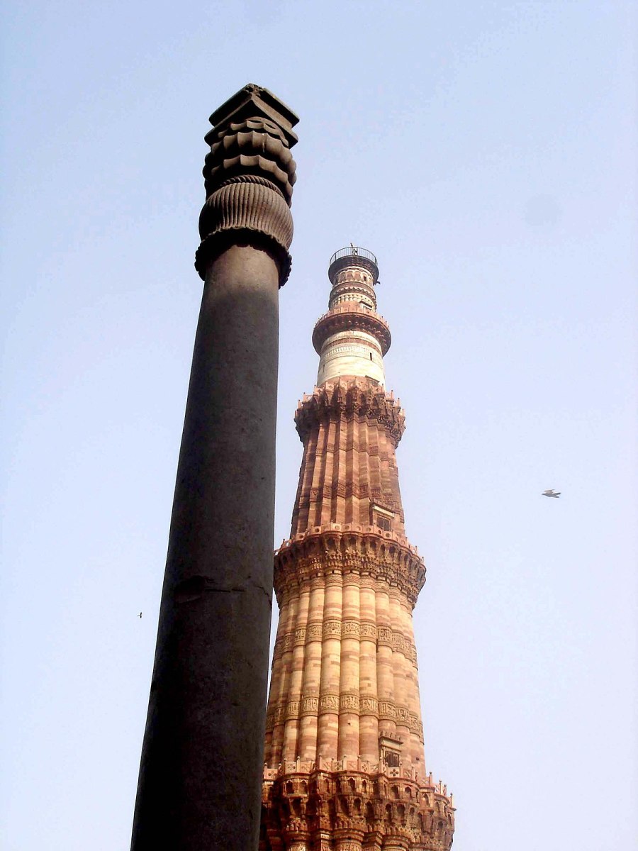 The height of the Iron Pillar is 7.21 m and the height of the Qutub Minar is 72.1m. Was it simply a coincidence or deliberately done?