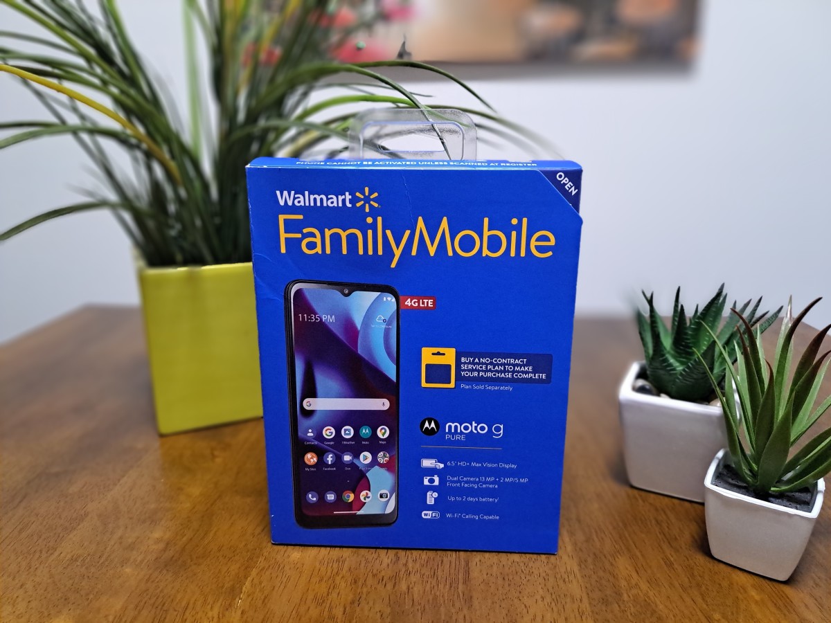 walmart-family-mobile-a-truly-unlimited-wireless-plan-with-30gb-of-hotspot-data
