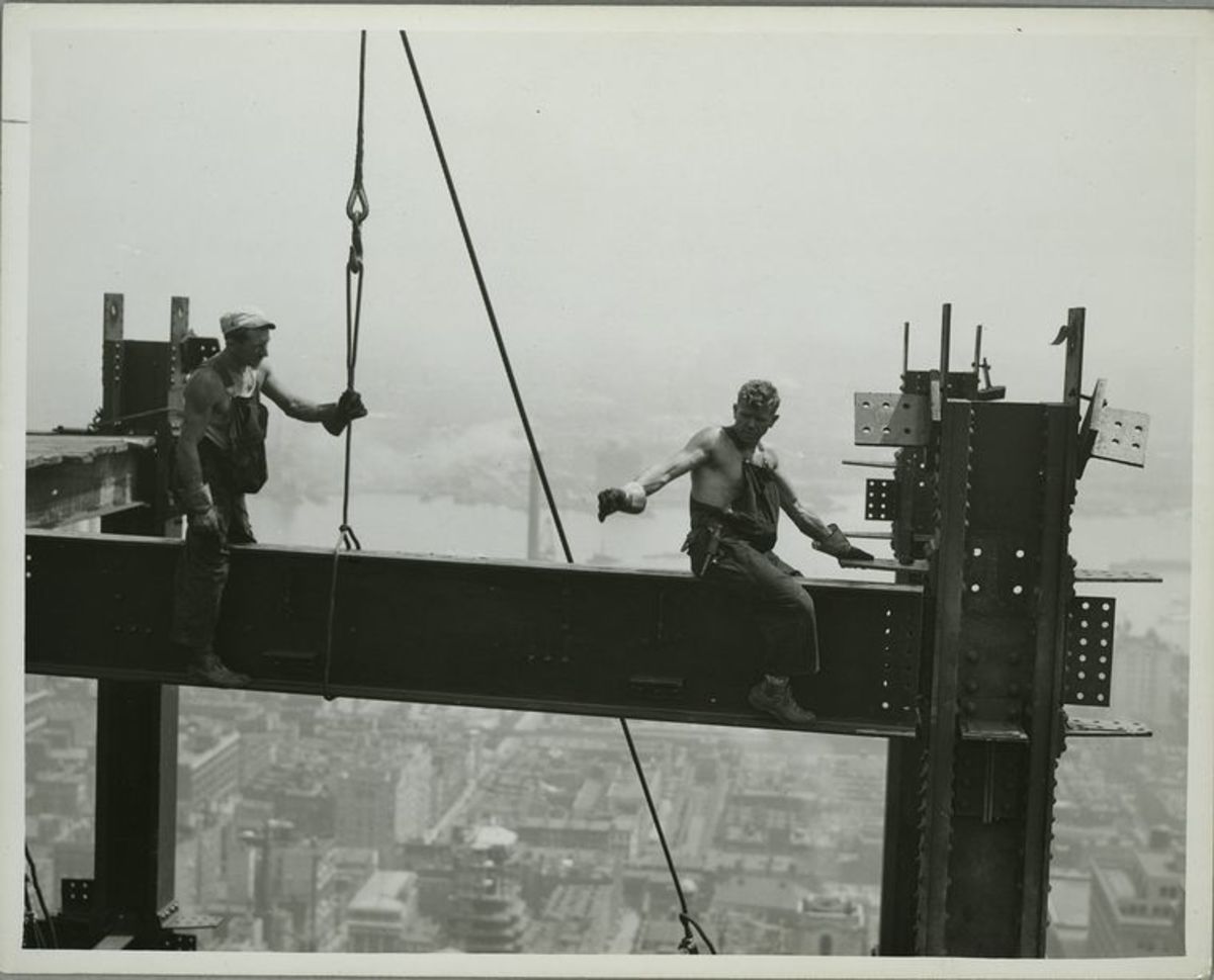 Workers on Empire State Bldg