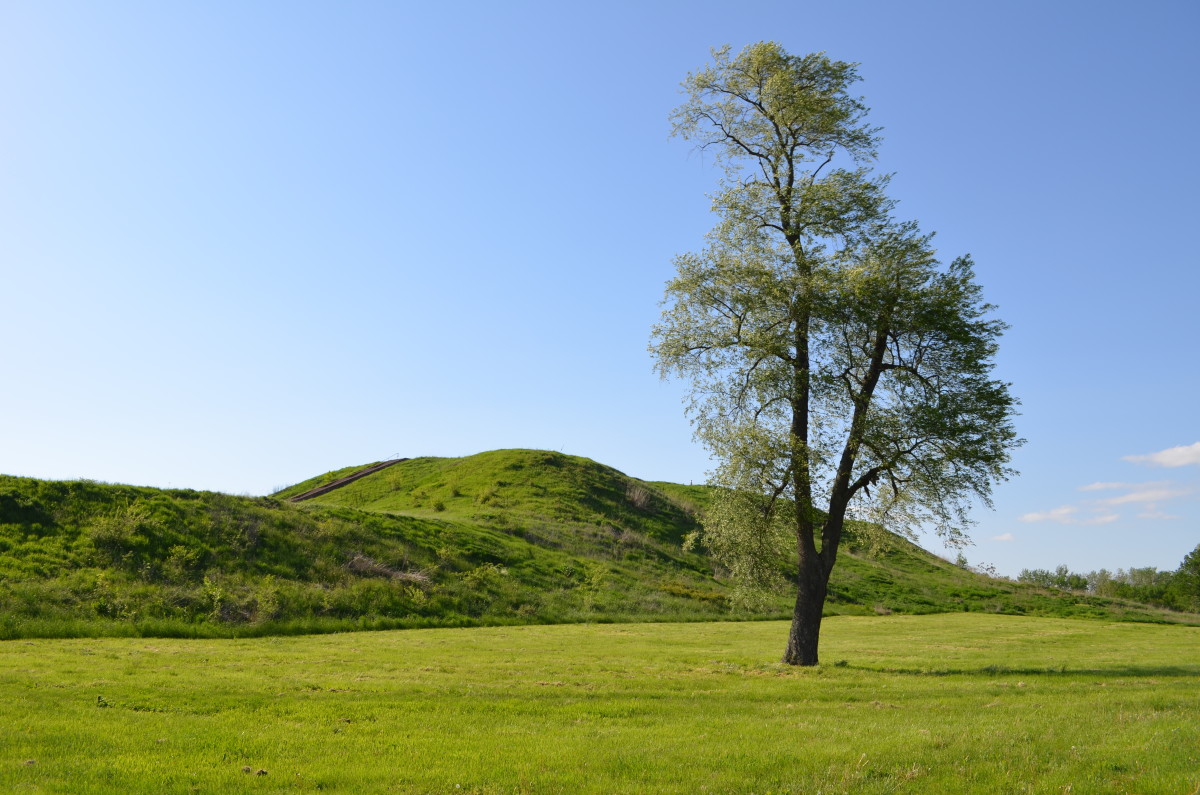 One of the areas containing huge mounds, that are part of a past civilization in the United States. It is truly incredible! One of the areas containing huge mounds, that are part of a past civilization in the United States. It is truly incredible!