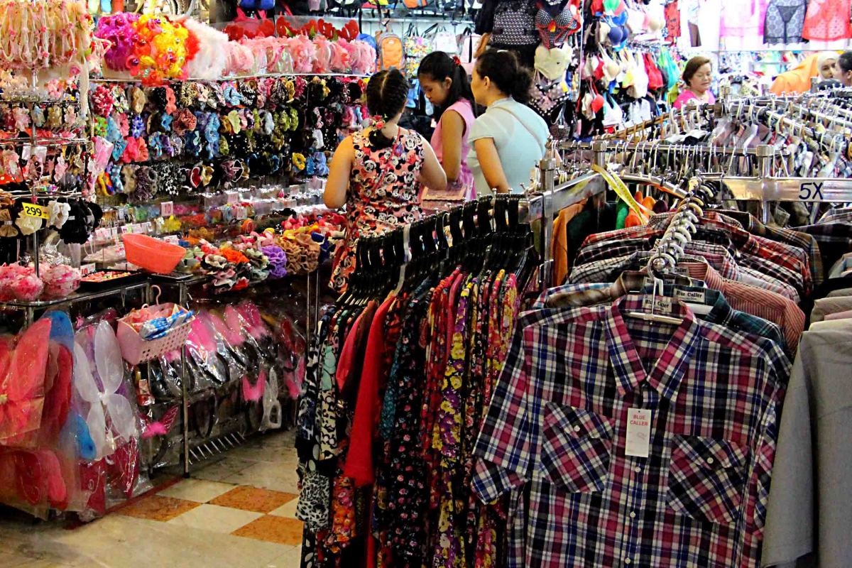 Market stalls are a feature of MBK. Any souvenir can be bought here, and adjacent stalls will often compete to sell the same items. Haggling is a necessity!