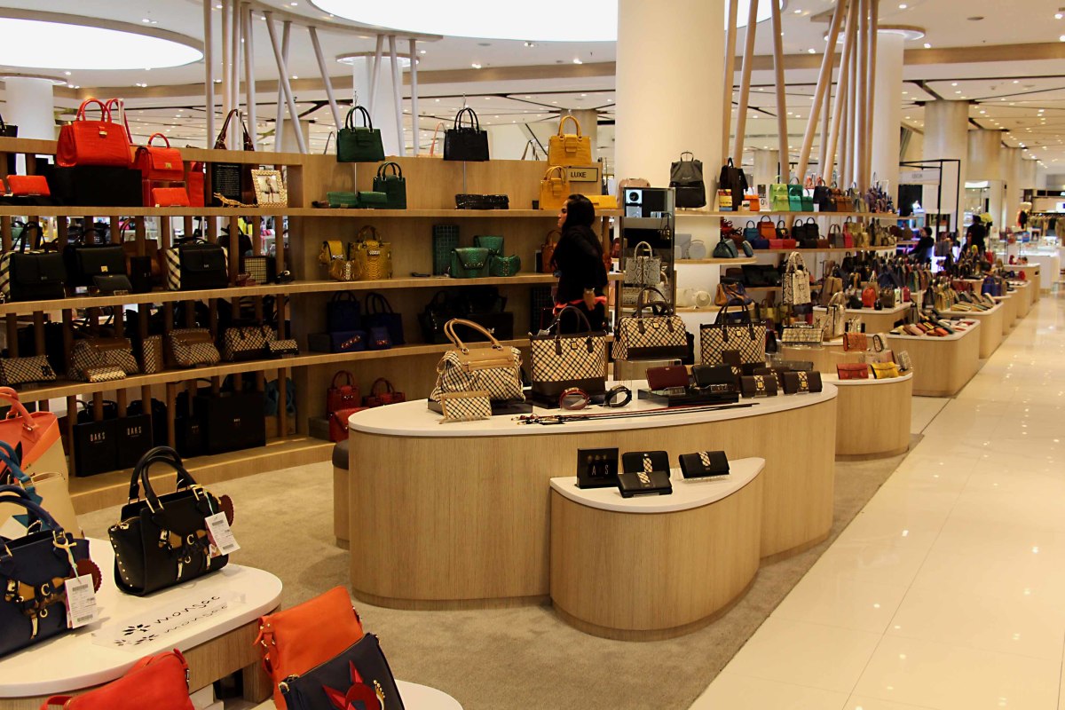 Spacious aisles and well presented stands are characteristic of Siam Paragon