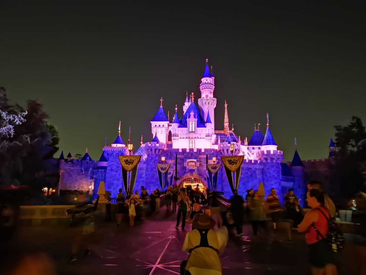 Which Is Better? Disneyland or Walt Disney World?
