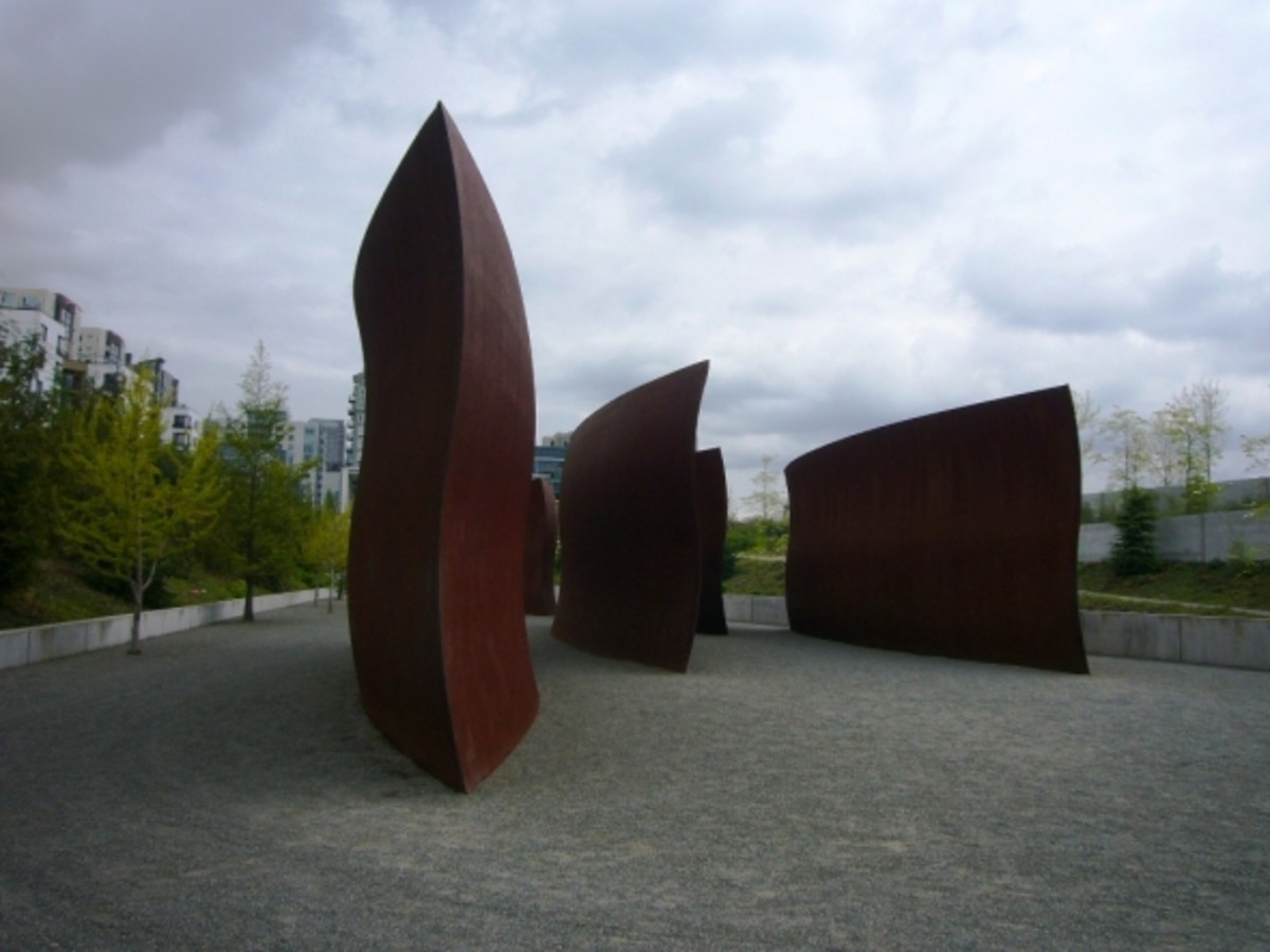 "Wake" at the Seattle Sculpture Park