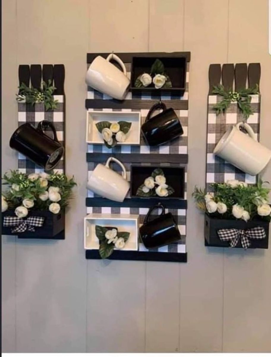 Cute hanging mugs décor idea