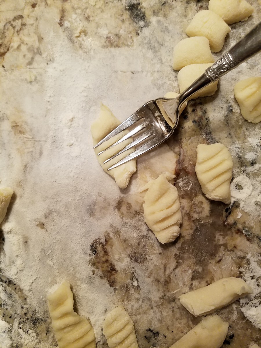 Pillowy Soft (Easy!) Potato Gnocchi Recipe - HubPages