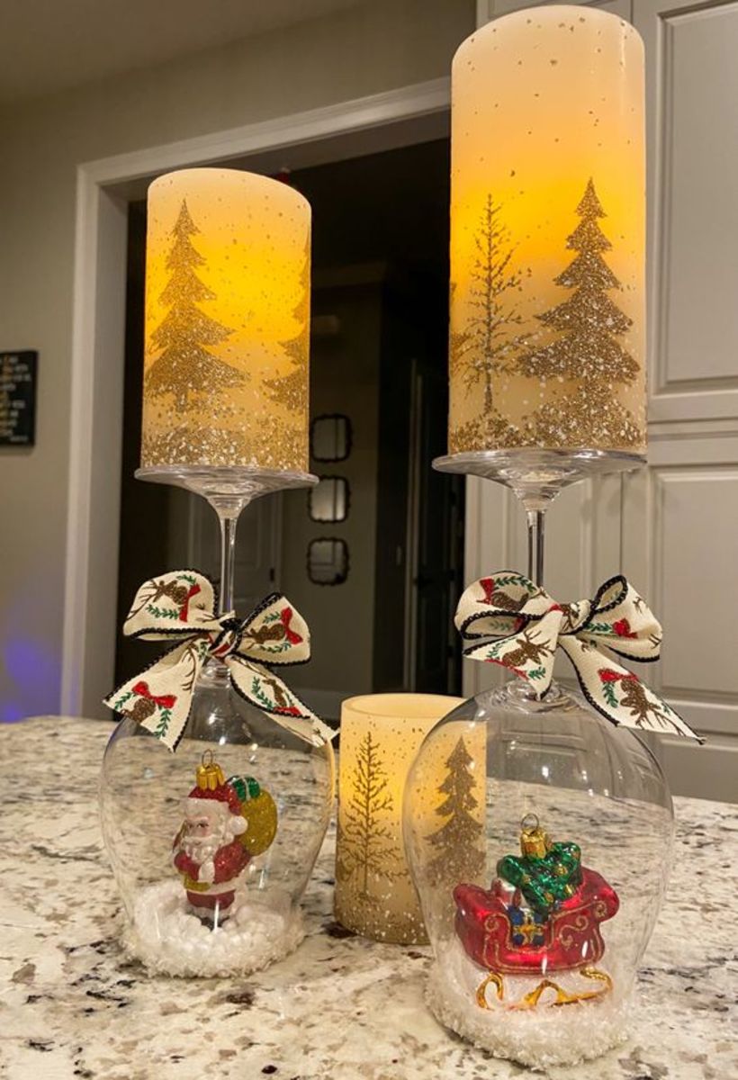 100+ Easy to Make Wine Glass Christmas Decorations to Bring the Festive