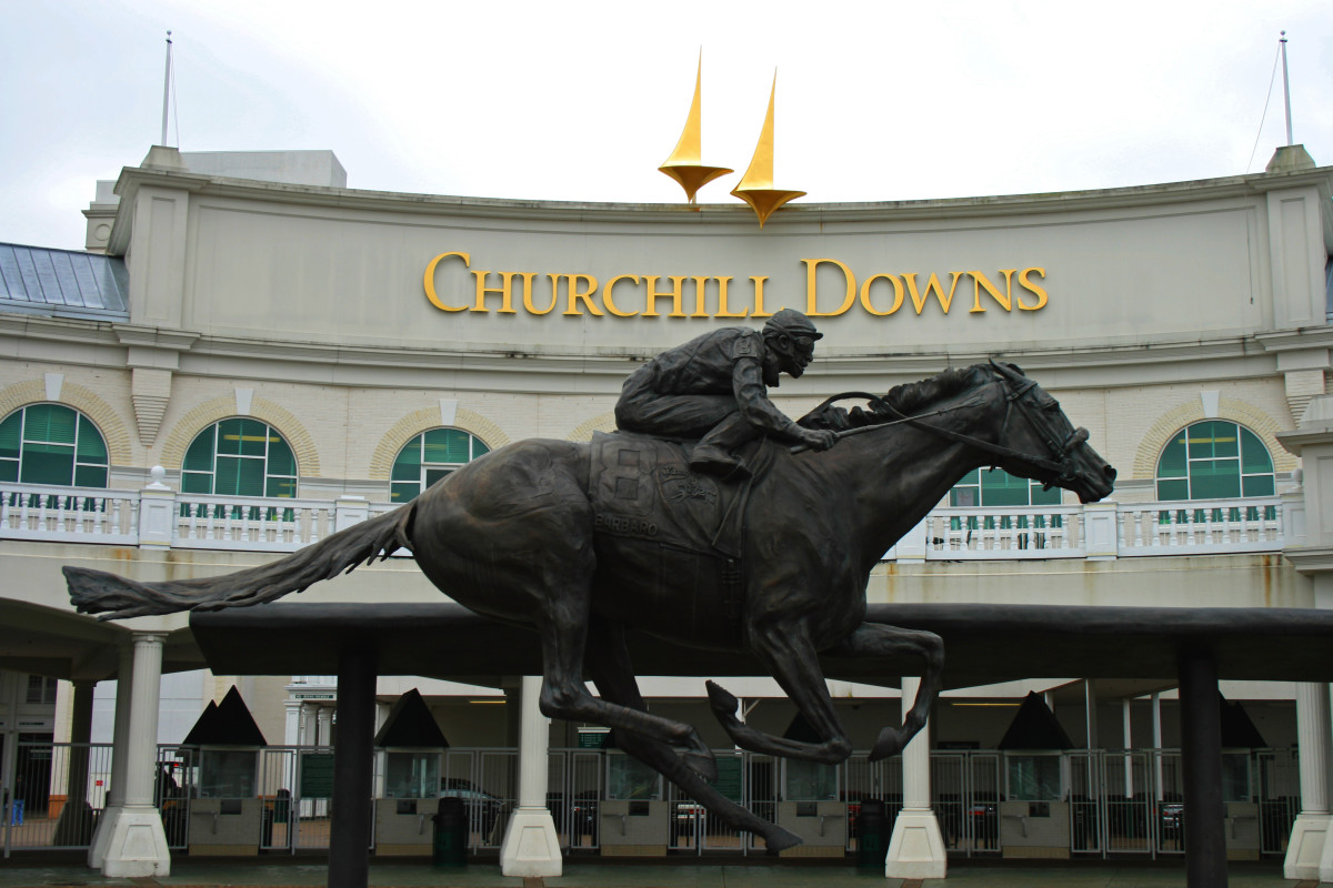 The amazing entrance to Churchill Downs. 