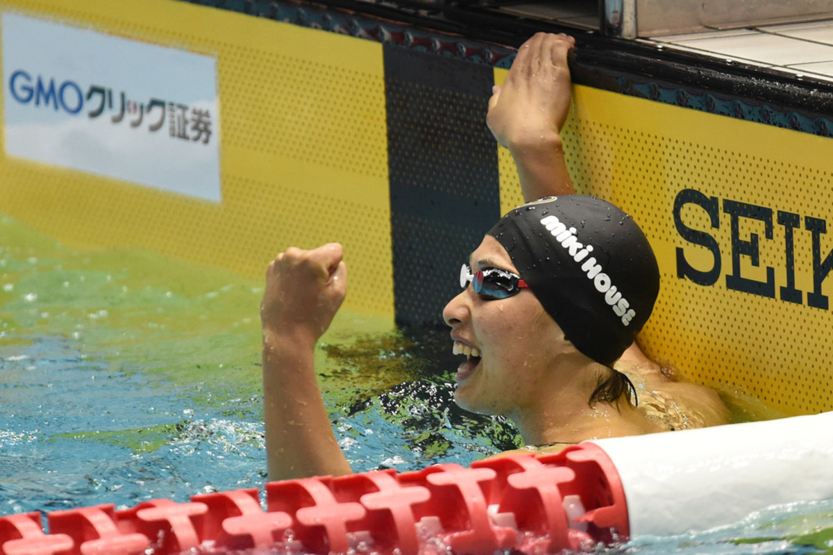 Satomi Suzuki celebrates winning the 2014 Japan Swim!