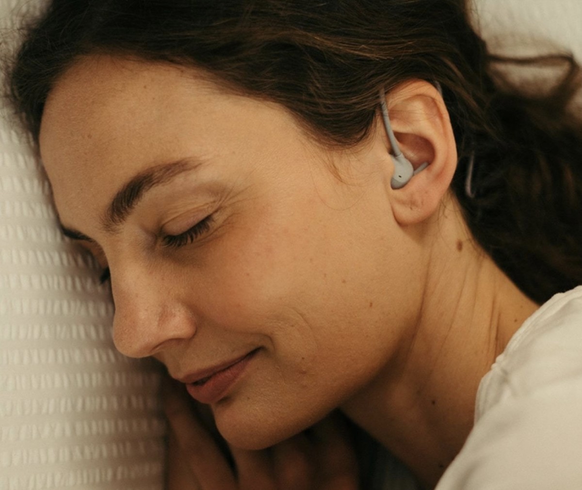 the-kokoon-nightbuds-in-ear-headphones-can-help-you-with-your-sleep