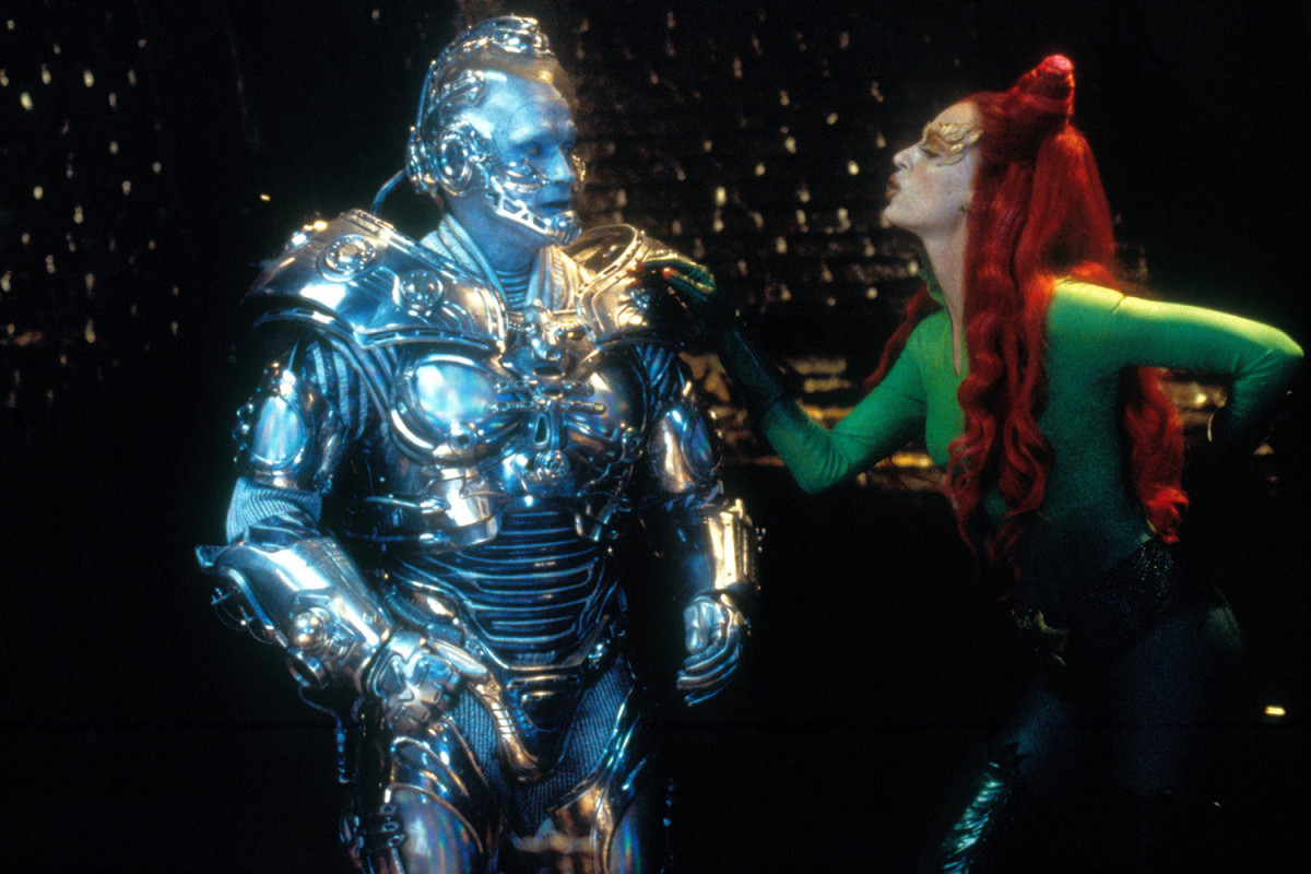 Mr. Freeze (Arnold) and Poison Ivy (Uma) in "Batman and Robin" (1997)