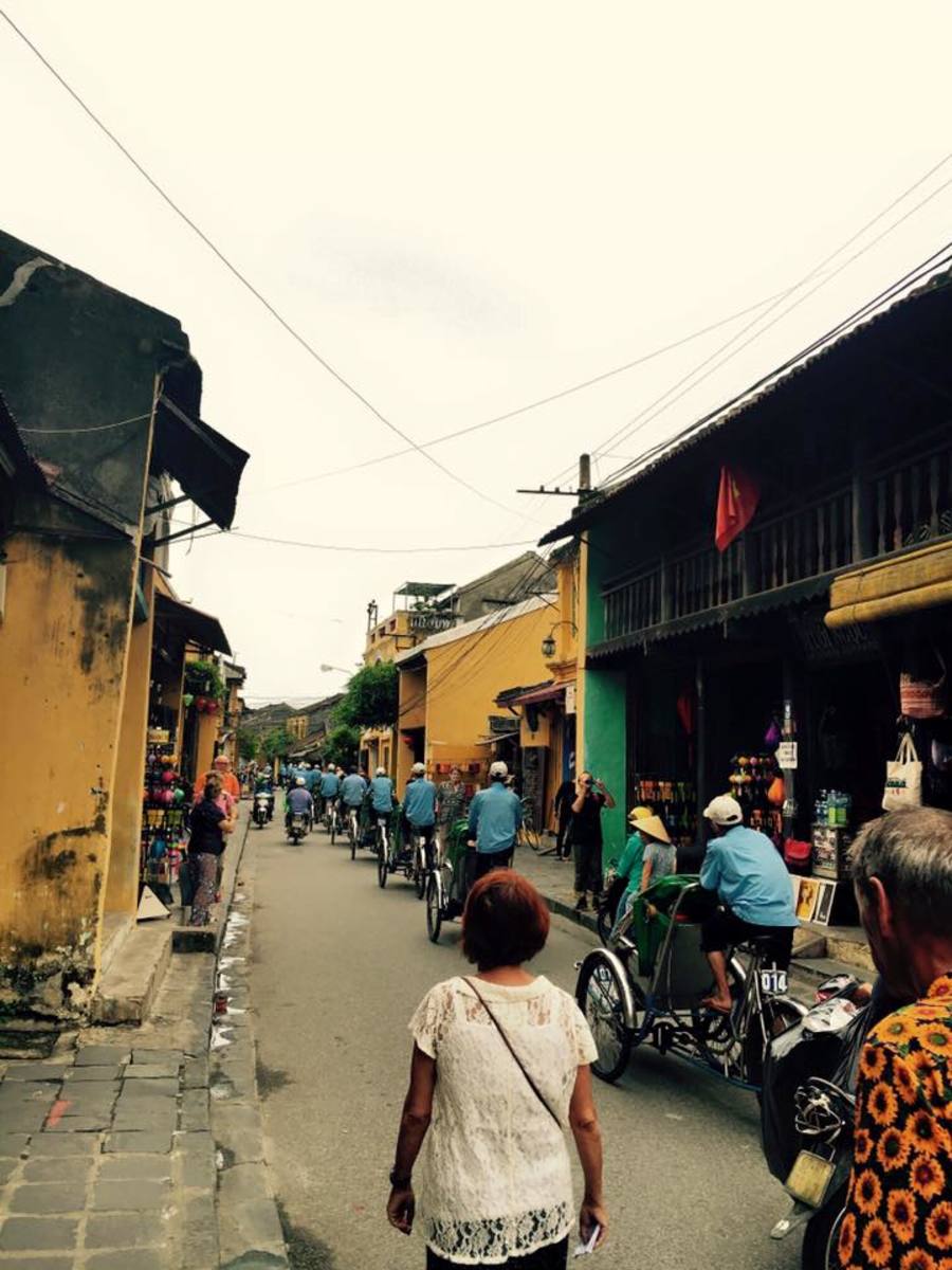 A cyclo parade around Hoi An Ancient Town