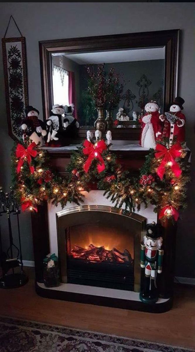 christmas-mantel-decorations