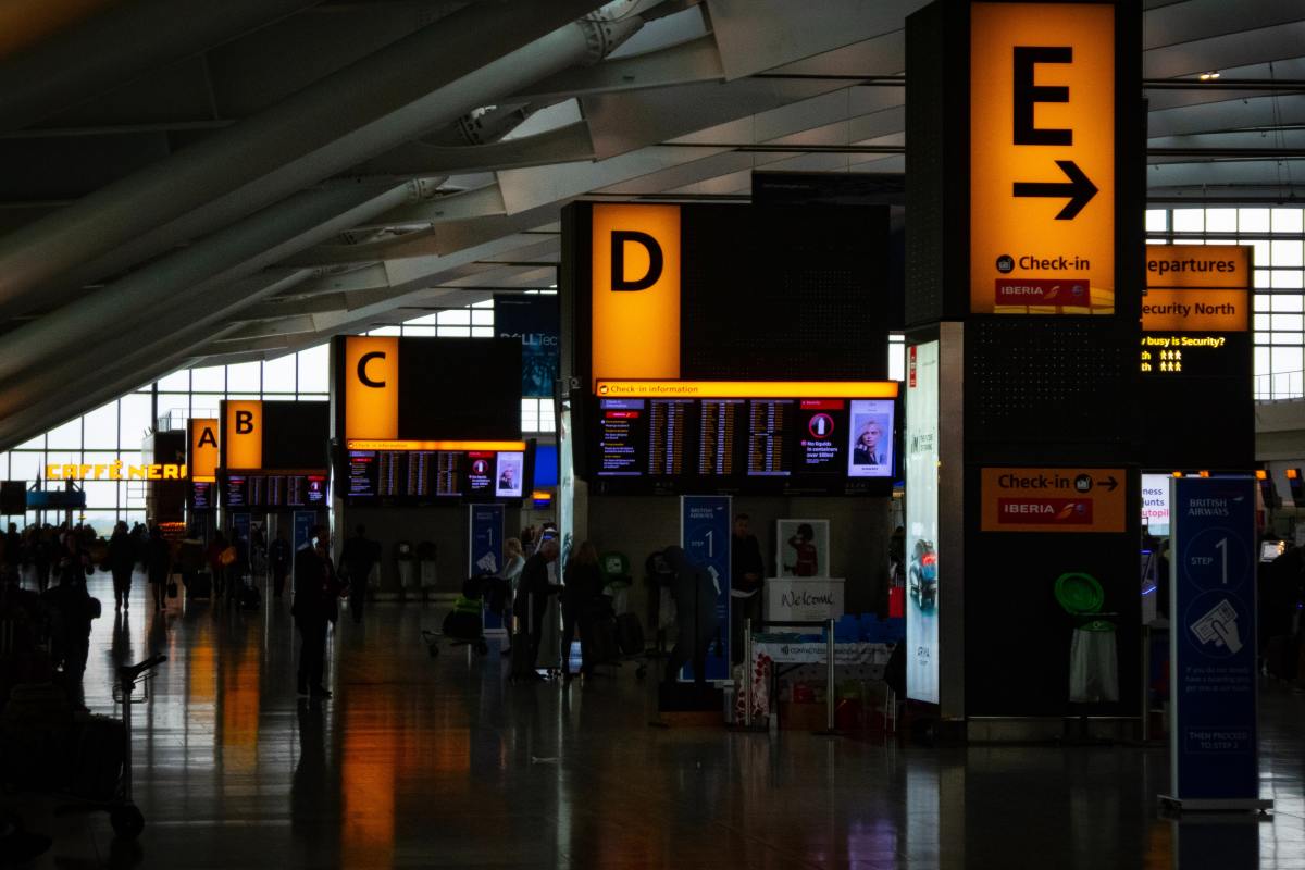 8-tips-to-make-flying-less-miserable