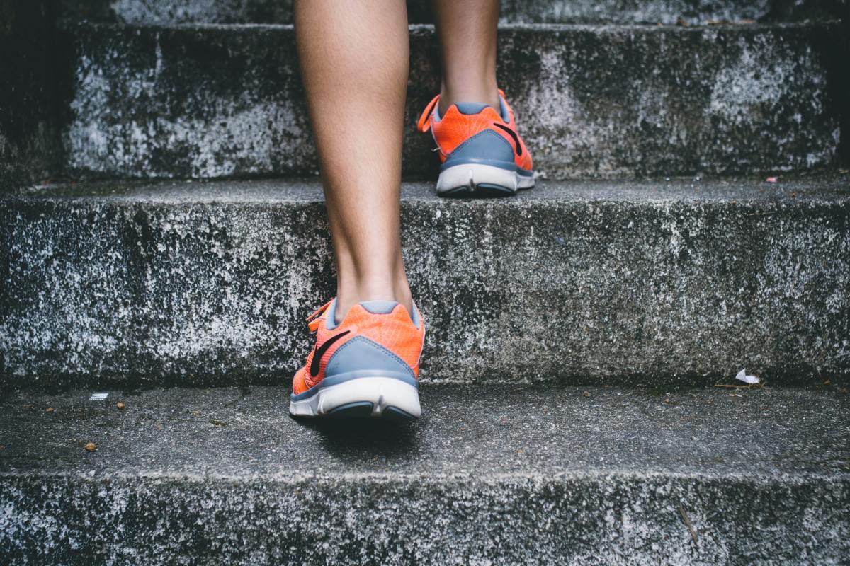 How to Build up to 10,000 Steps a Day for Fitness