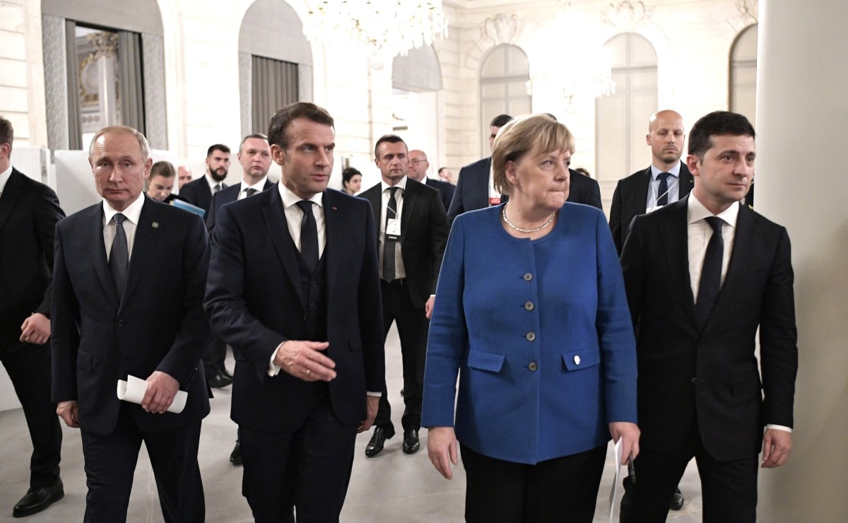 Russian President Vladimir Putin, French President Emmanuel Macron, German Chancellor Angela Merkel, and Ukrainian President Volodymyr Zelenskyy, from left, in Paris, December 2019.
